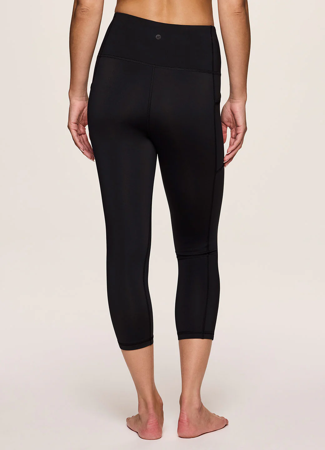 Tech Flex Ultra Hold Capri - Image 16