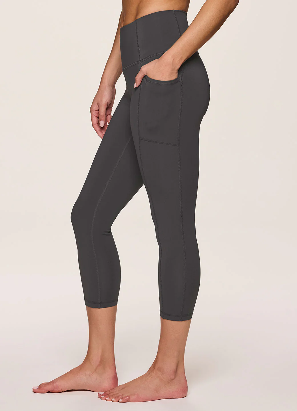 Tech Flex Ultra Hold Capri - Image 23