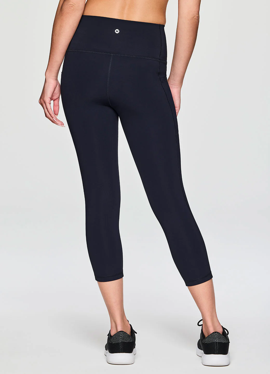 Tech Flex Ultra Hold Capri - Image 36