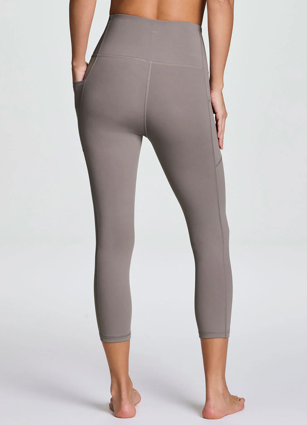 Tech Flex Ultra Hold Capri - Image 5
