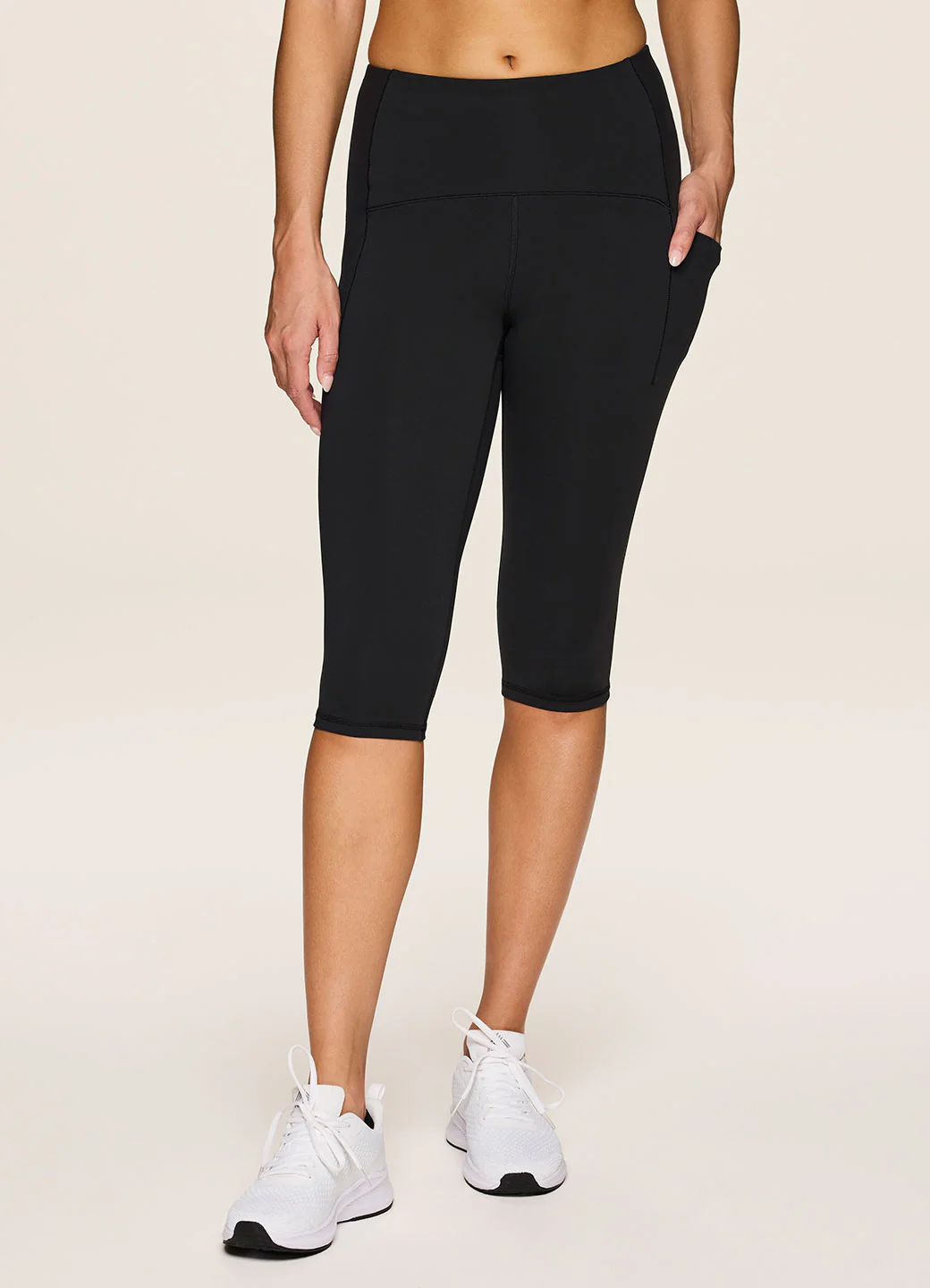 Tech Flex Ultra Hold Cropped Capri - Image 4